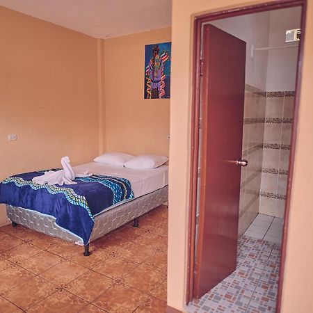 Amigos Hotel San Pedro La Laguna Ngoại thất bức ảnh