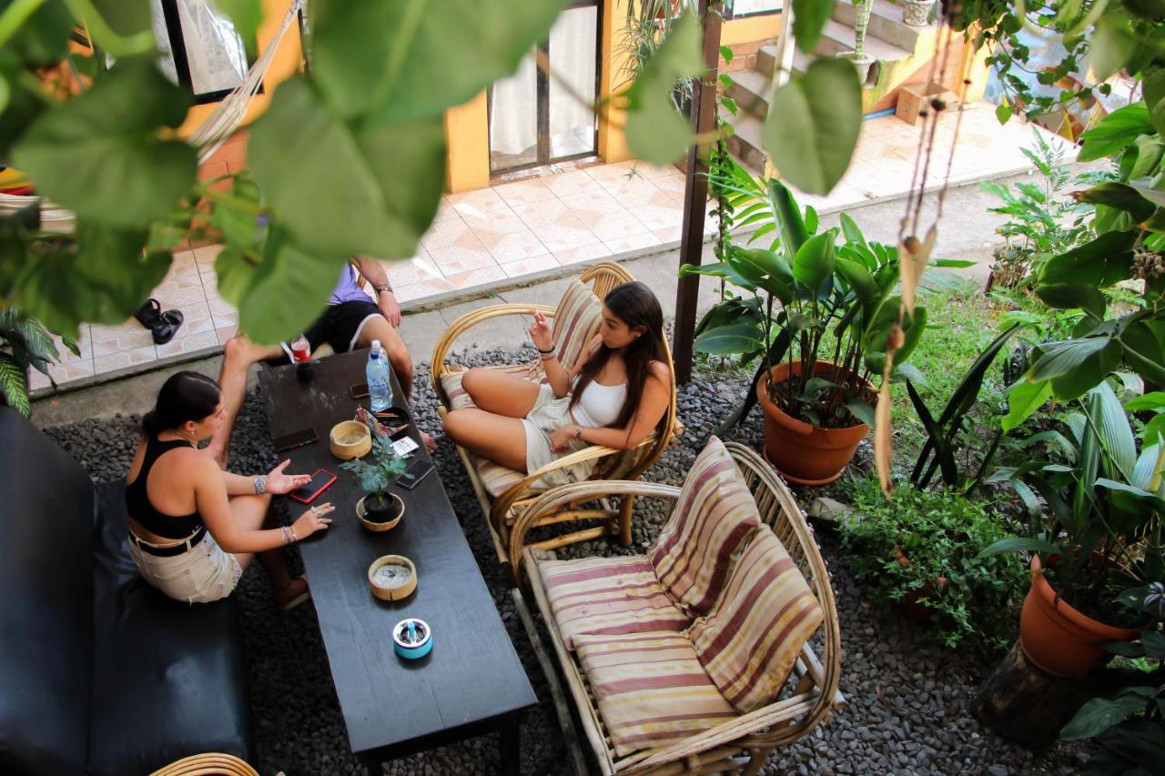 Amigos Hotel San Pedro La Laguna Ngoại thất bức ảnh