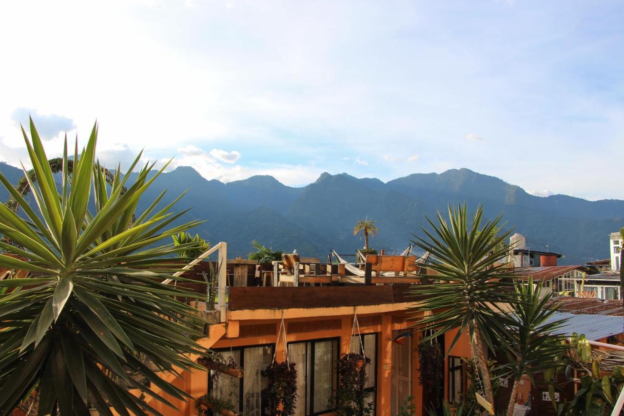 Amigos Hotel San Pedro La Laguna Ngoại thất bức ảnh