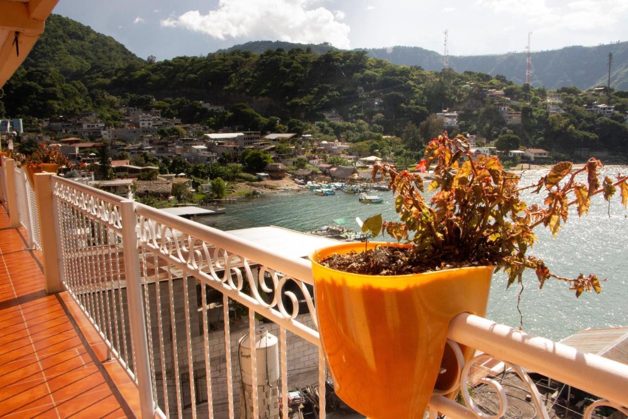 Amigos Hotel San Pedro La Laguna Ngoại thất bức ảnh