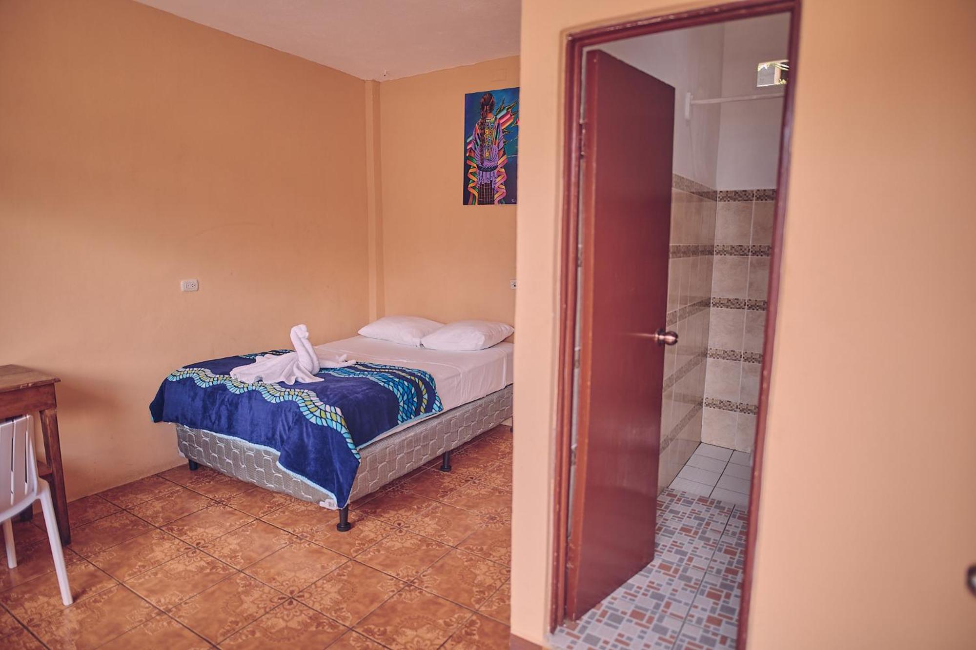 Amigos Hotel San Pedro La Laguna Ngoại thất bức ảnh